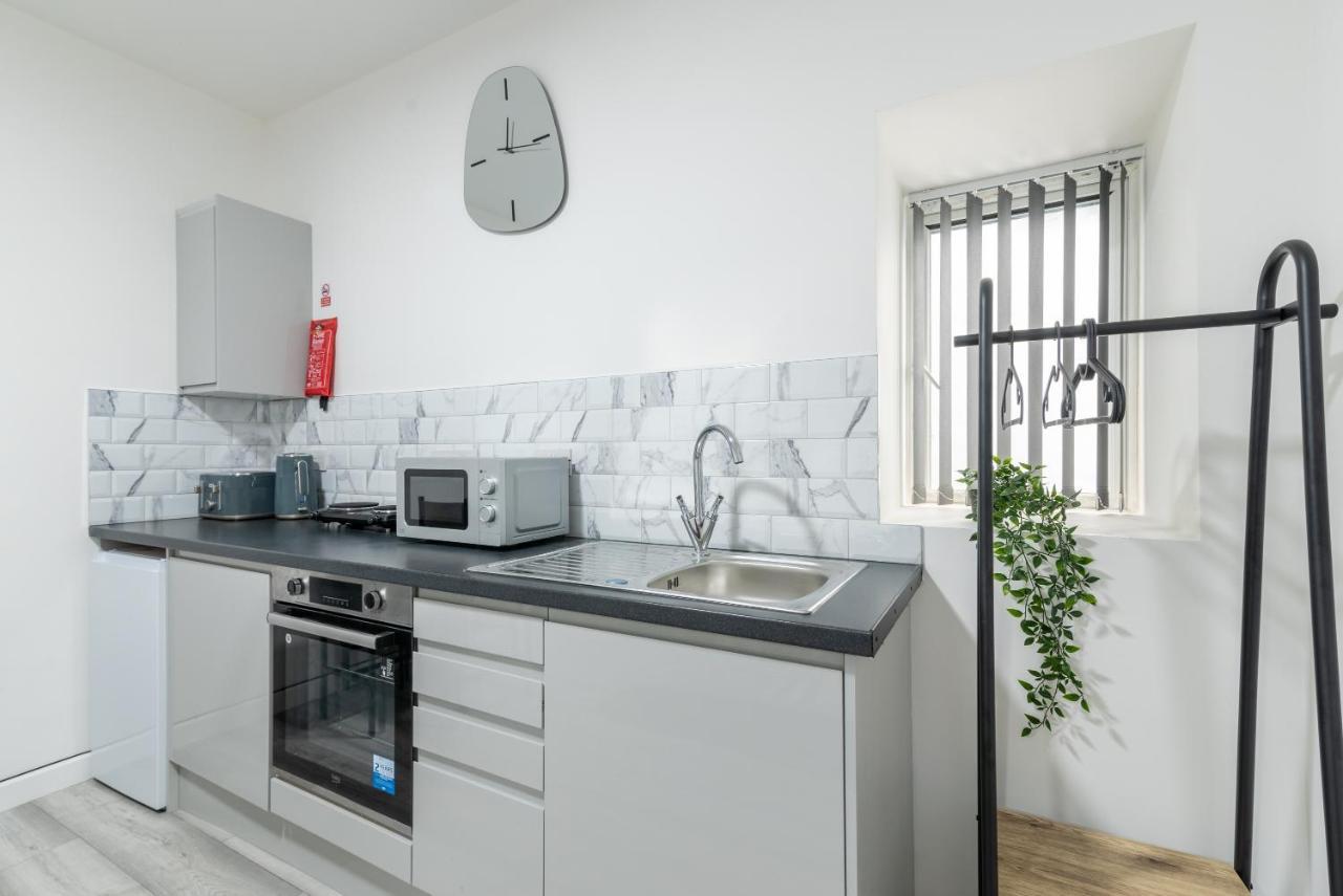 Exquisite Cardiff Apartments- With Garden Lounge & Games Room Dış mekan fotoğraf
